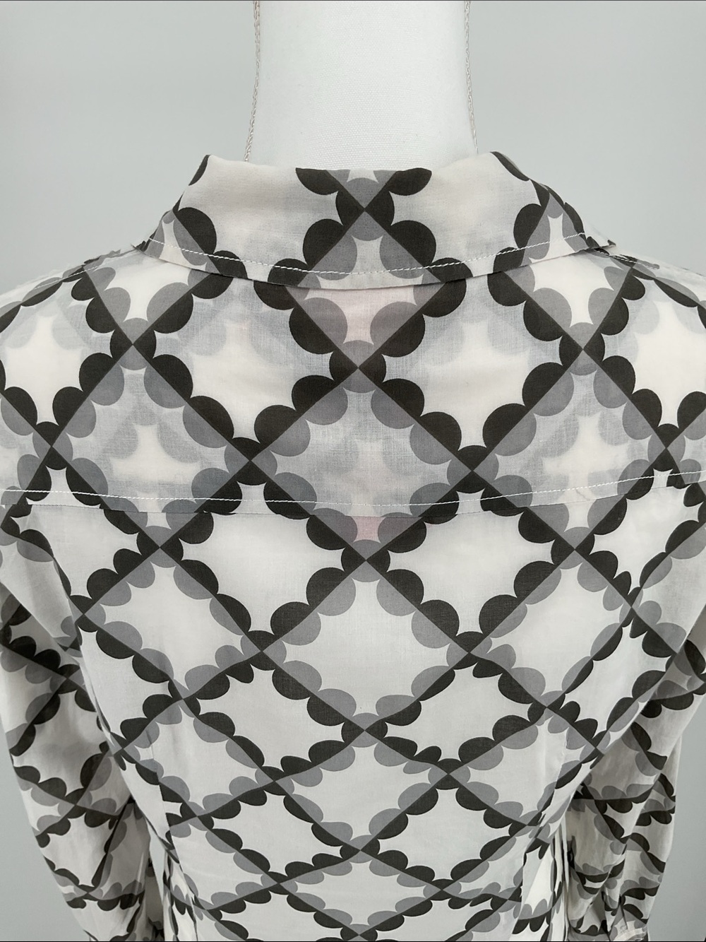 Tory Burch Logo Print Cotton Popover Utility Blouse Women’s 8 Gray White - Picture 6 of 14